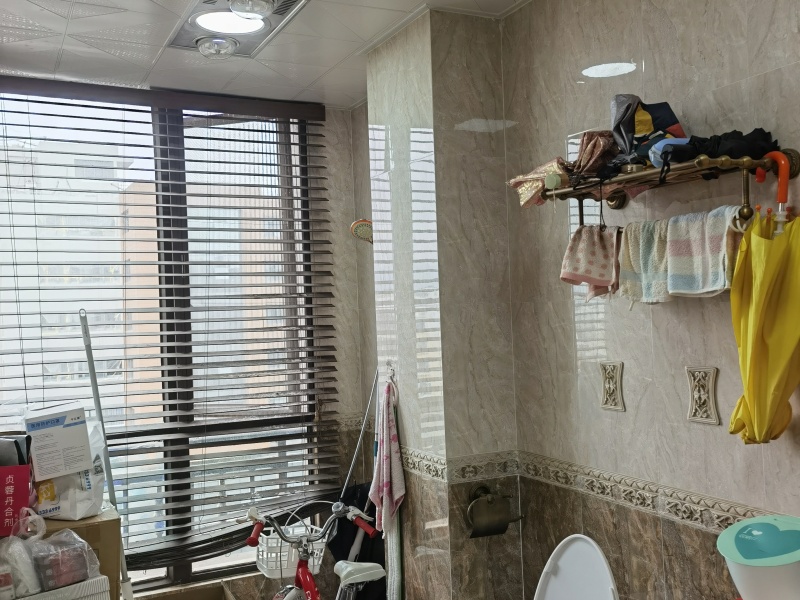 3室2廳2陽(yáng)臺(tái) 紅星國(guó)際檀宮衛(wèi)生間