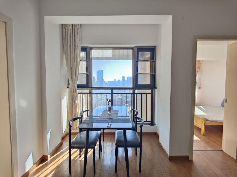 3室2廳1陽(yáng)臺(tái) 候谷花園餐廳