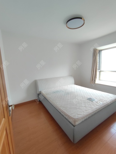 2室2廳1陽臺(tái) 時(shí)光俊園臥室