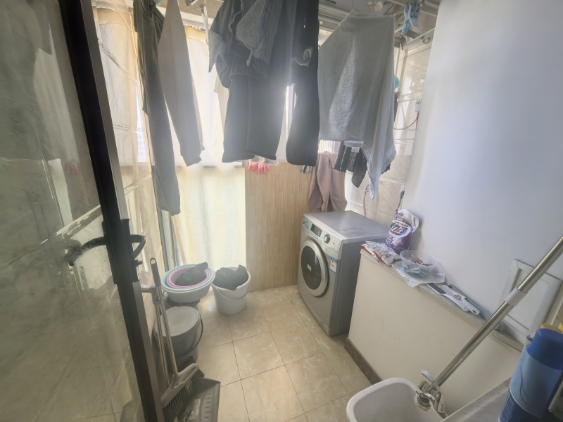 2室2廳1陽臺 匯都國際二期陽臺