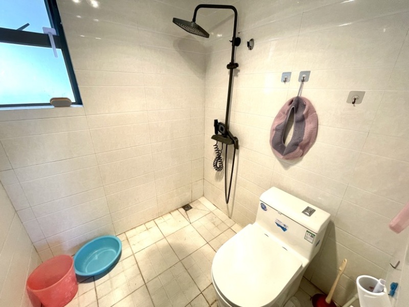 3室2廳1陽臺 翡翠灣衛(wèi)生間