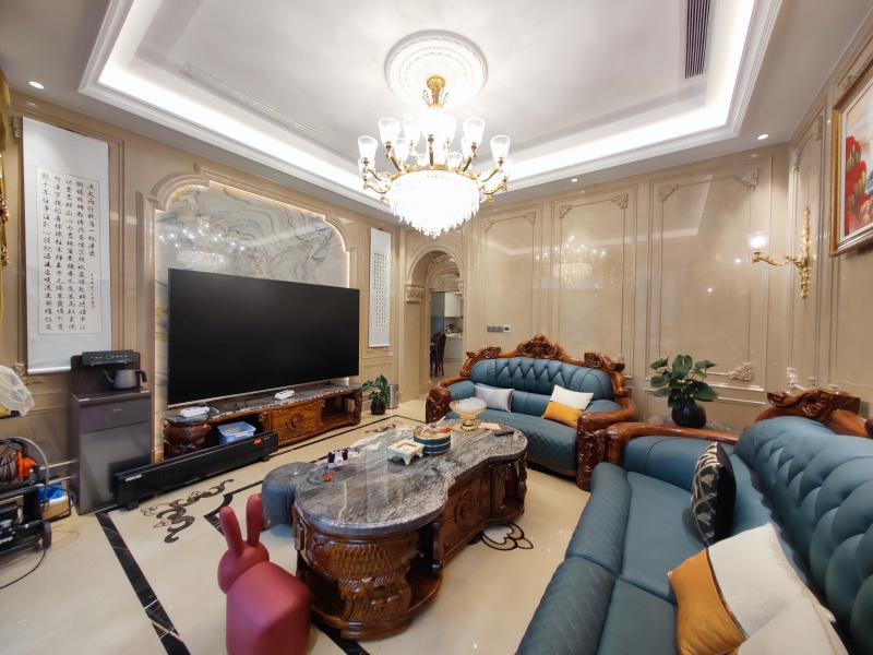 10室3廳3陽臺 春城首府別墅客廳