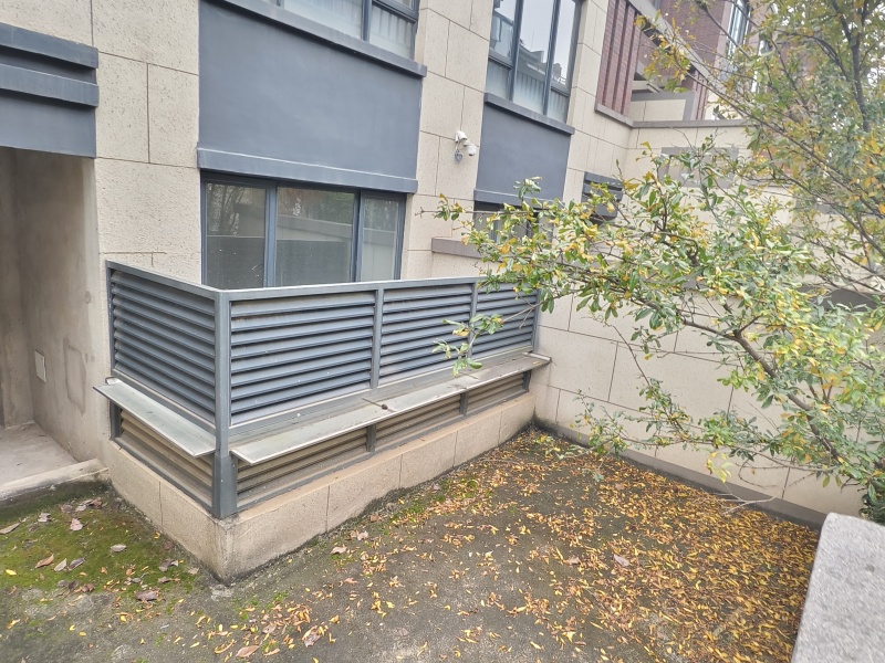 5室2廳2陽(yáng)臺(tái) 招商雍景灣別墅客廳