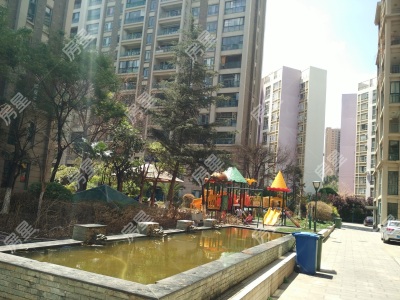 4室2廳2陽臺 碧水藍(lán)天