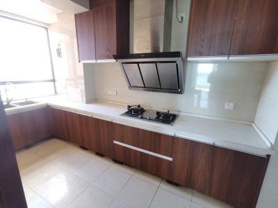 3室2廳2陽(yáng)臺(tái) 海倫國(guó)際海倫區(qū)