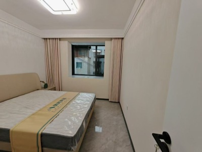 3室2廳1陽臺 金星小區(qū)