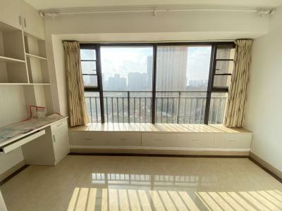 3室2廳2陽(yáng)臺(tái) 萬(wàn)象名城