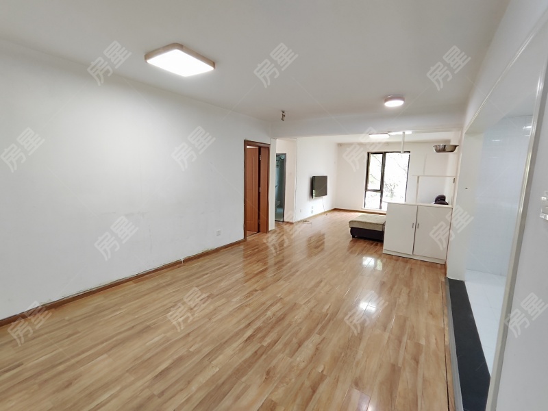 3室2廳1陽臺 溪麓南郡臥室