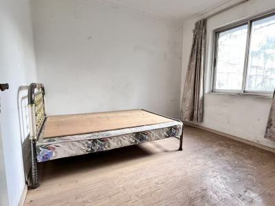 3室2廳1陽臺 船房小區(qū)臥室