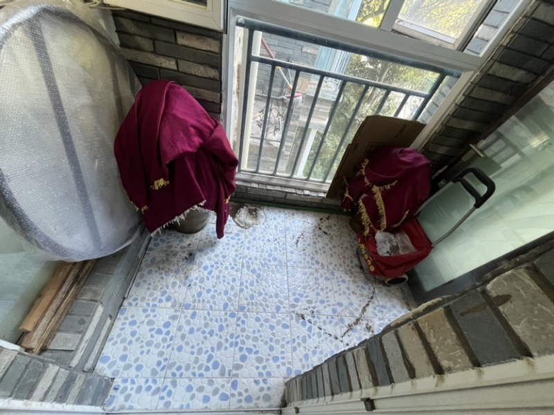 3室2廳1陽臺 世紀(jì)城嵐春苑陽臺