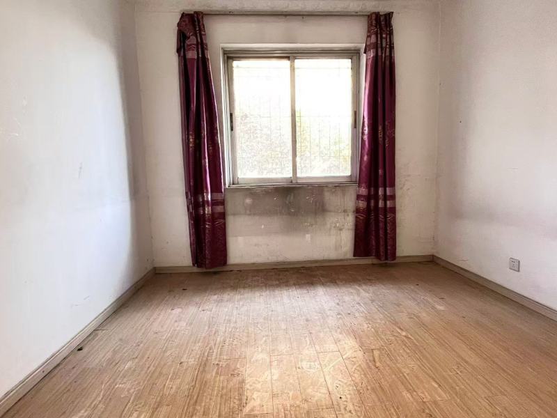 3室2廳1陽臺 船房小區(qū)臥室