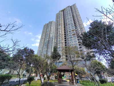 4室2廳2陽(yáng)臺(tái) 金馬悅城