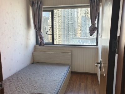 2室1廳1陽(yáng)臺(tái) 保利中心