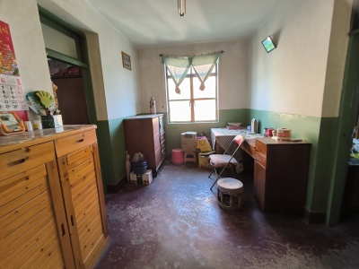 3室2廳1陽臺(tái) 小壩生活區(qū)鑄管廠宿舍