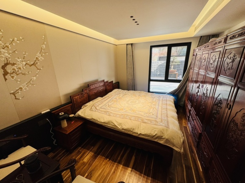 4室2廳2陽臺 華夏四季三期臥室