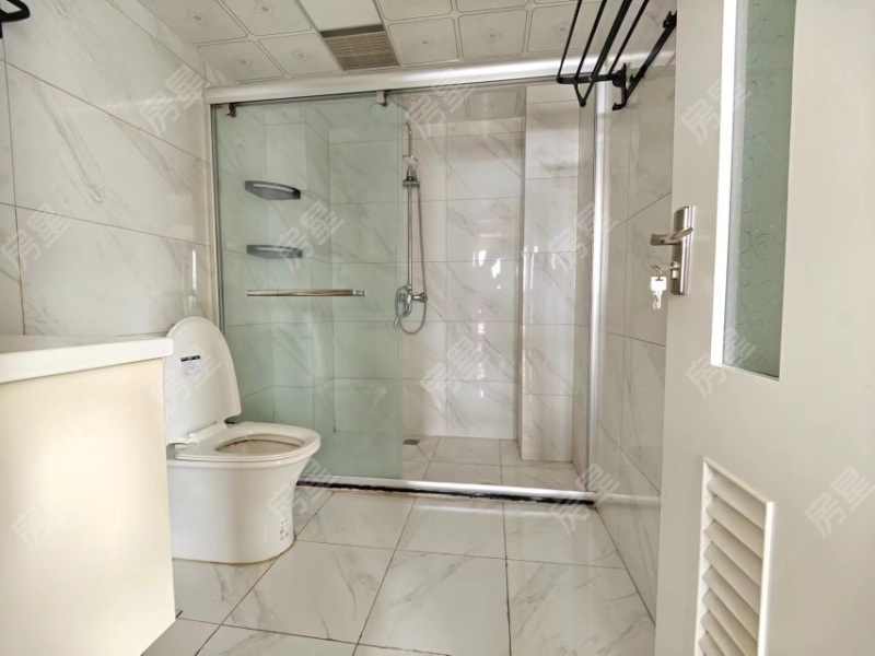 3室2廳 候谷花園衛(wèi)生間