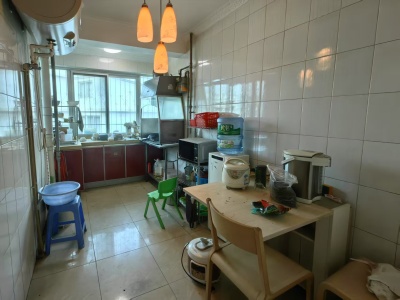 2室2廳1陽(yáng)臺(tái) 紅塔花園