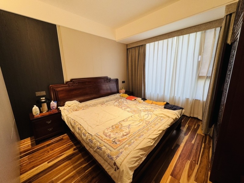 4室2廳2陽臺 華夏四季三期臥室