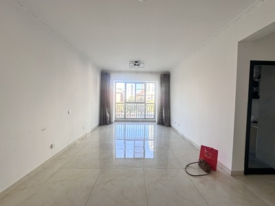 1室1廳1陽臺 大潤發(fā)