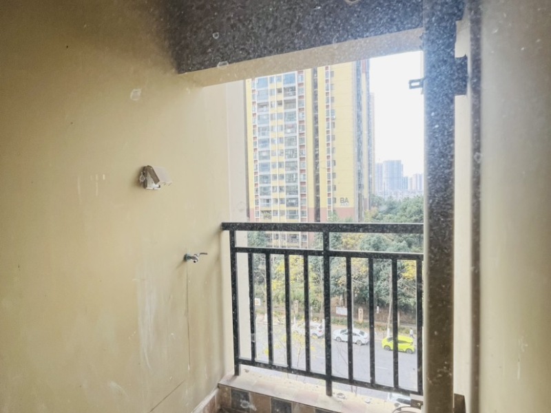 2室2廳2陽(yáng)臺(tái) 金坤尚城祥和里陽(yáng)臺(tái)