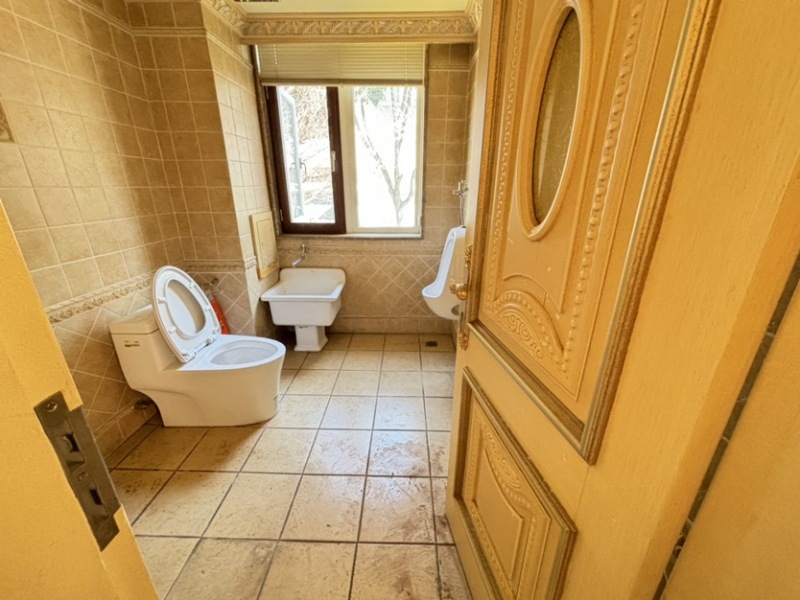 5室2廳3陽臺 金江小區(qū)熙苑別墅衛(wèi)生間