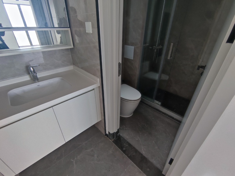 4室2廳 華夏金地世博一號(hào)衛(wèi)生間