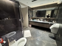 4室2廳2陽臺 華夏四季三期衛(wèi)生間