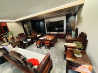 4室2廳2陽臺 華夏四季三期客廳