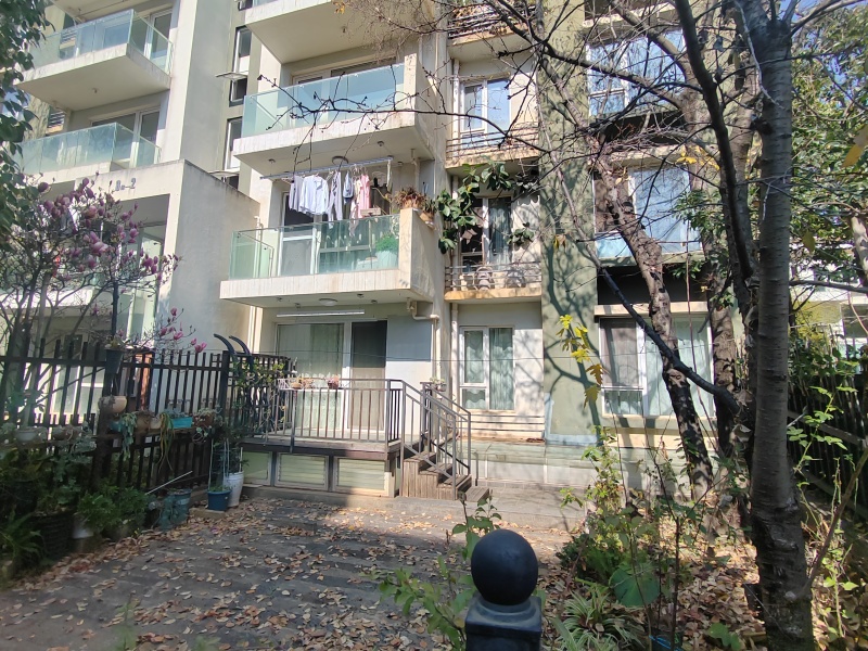 3室2廳2陽臺 世博生態(tài)城云嶺鄰里自家花園