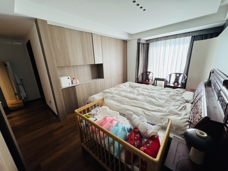 4室2廳2陽臺 華夏四季三期臥室