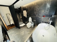 4室2廳2陽臺 華夏四季三期衛(wèi)生間