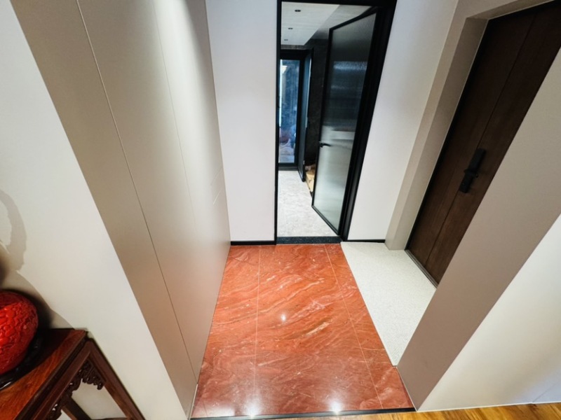 4室2廳2陽臺 華夏四季三期門廳