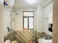 2室2廳2陽(yáng)臺(tái) 金坤尚城祥和里衛(wèi)生間