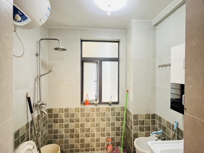 2室2廳2陽(yáng)臺(tái) 金坤尚城祥和里衛(wèi)生間