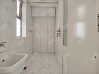 3室2廳 候谷花園衛(wèi)生間