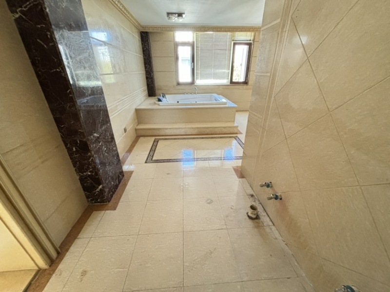 5室2廳3陽臺 金江小區(qū)熙苑別墅衛(wèi)生間