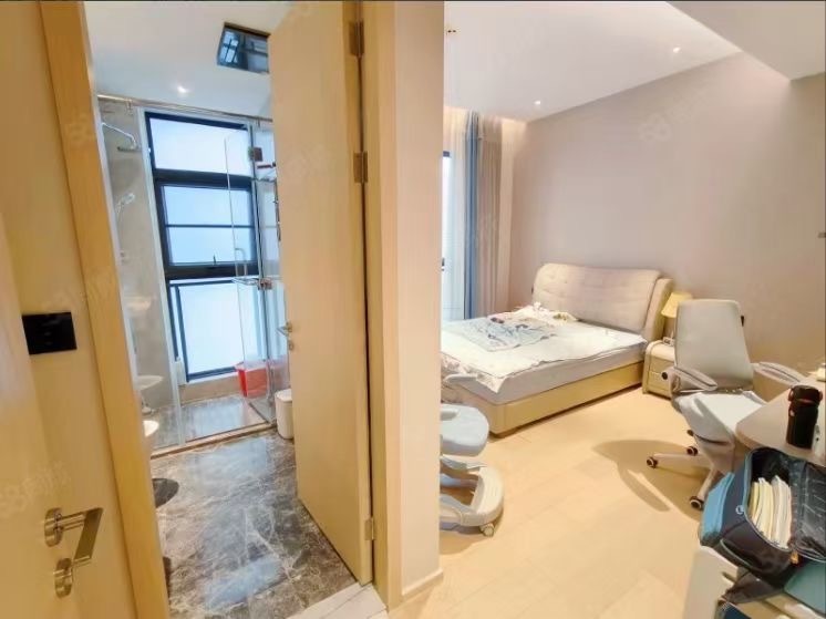 5室2廳2陽(yáng)臺(tái) 俊發(fā)逸天峰臥室