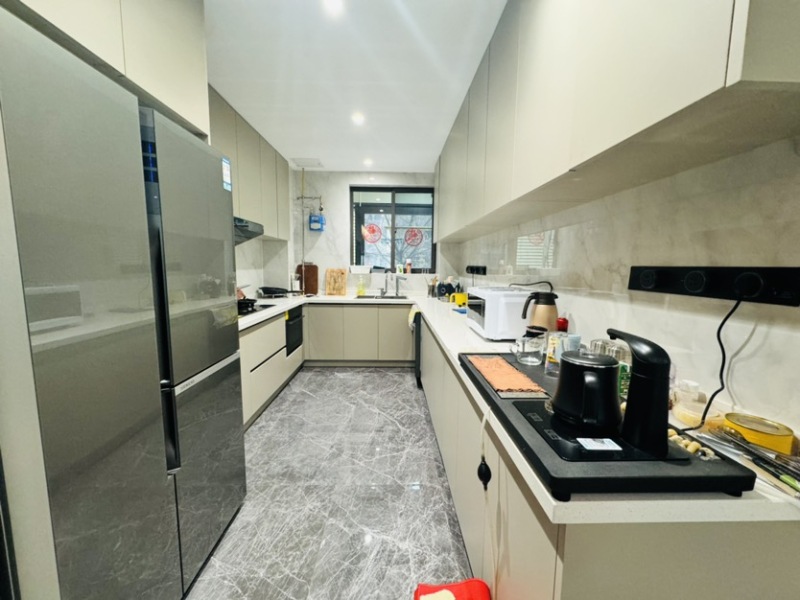 4室2廳2陽(yáng)臺(tái) 華夏四季二期廚房