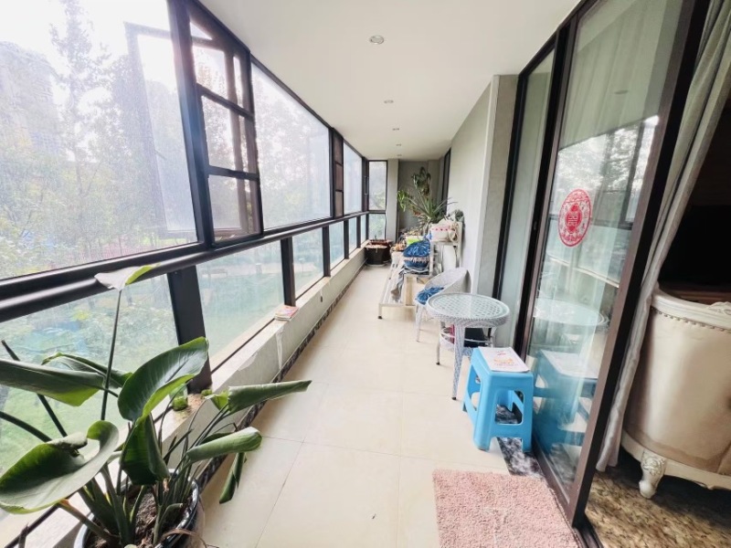 6室2廳 俊發(fā)盛唐城星河郡（一期）陽臺