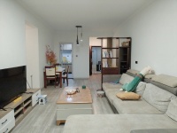 3室2廳2陽(yáng)臺(tái) 藍(lán)光水岸公園餐廳