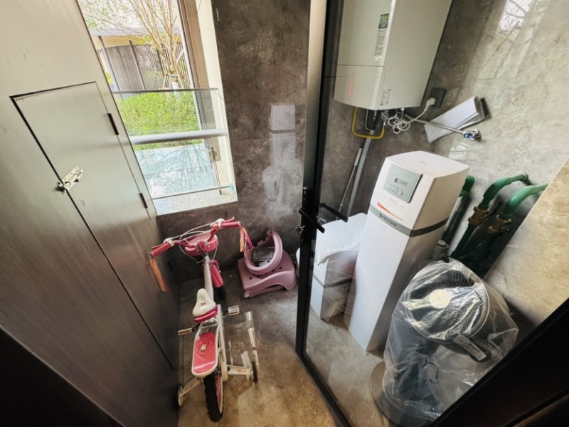 4室2廳2陽臺 華夏四季三期陽臺