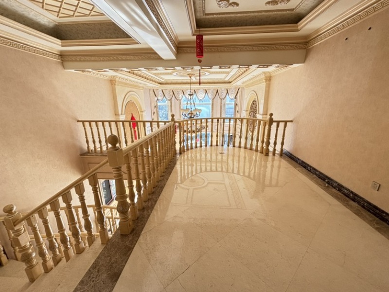 5室2廳3陽臺 金江小區(qū)熙苑別墅客廳