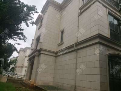 5室2廳3陽(yáng)臺(tái) 滇池ONE 6號(hào)地塊