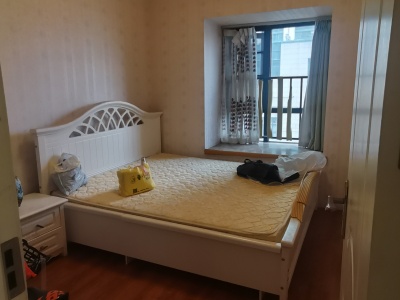 3室2廳2陽臺 金泰國際一期臥室