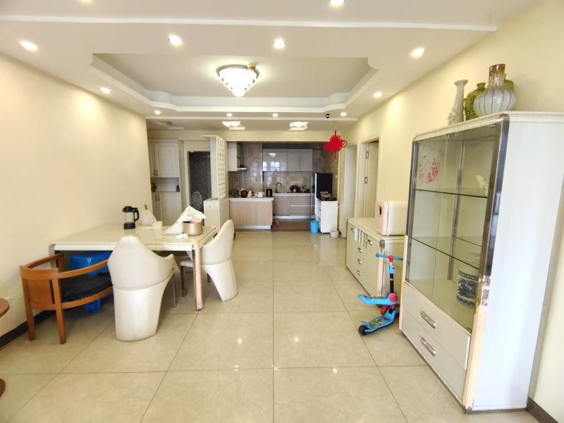 3室2廳2陽臺 金泰國際一期餐廳