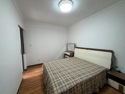 3室2廳1陽臺(tái) 東旭駿城