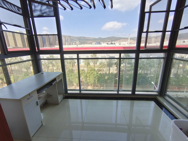 2室2廳 銀河北庭陽(yáng)臺(tái)