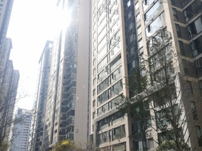 3室2廳1陽臺(tái) 彩云城辰灣