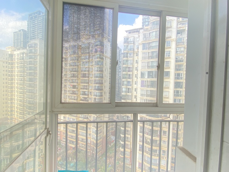 2室2廳2陽(yáng)臺(tái) 遠(yuǎn)洋風(fēng)景陽(yáng)臺(tái)