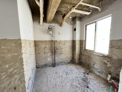 4室2廳1陽臺(tái) 鑫逸苑